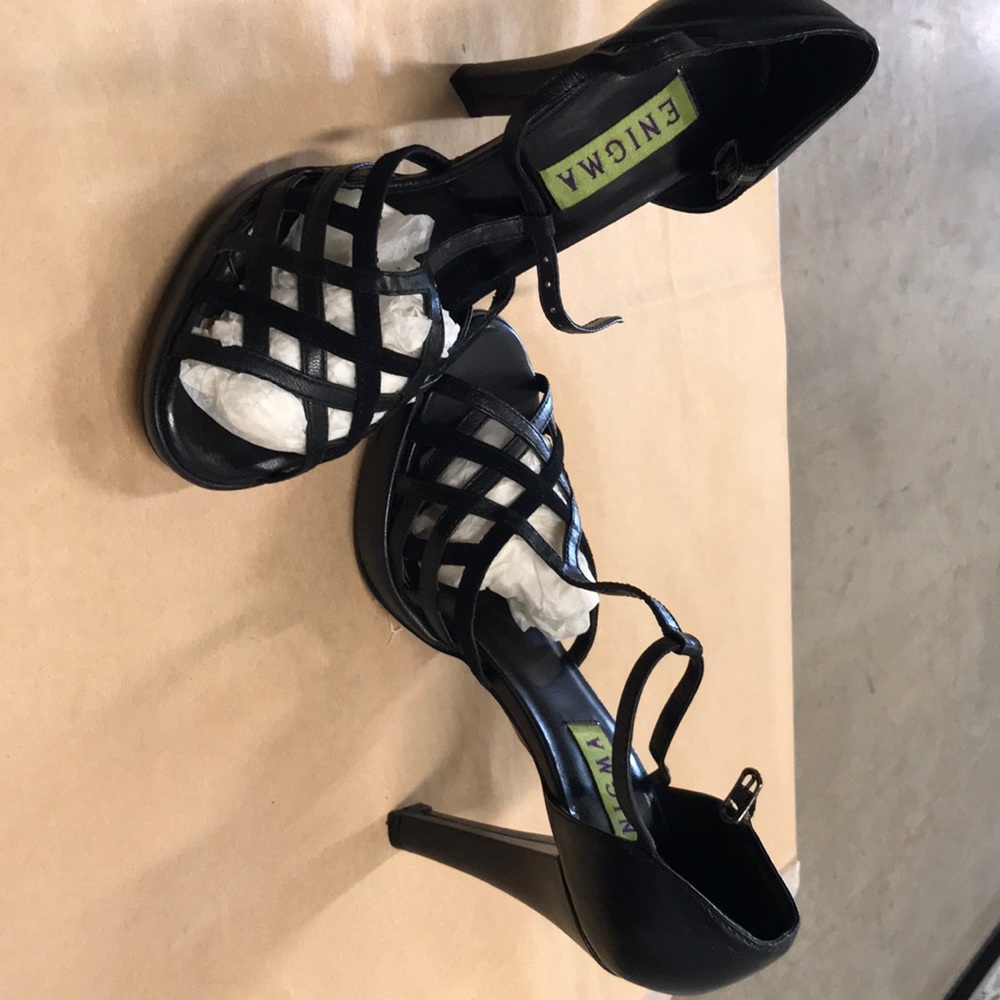 Dress up shoe